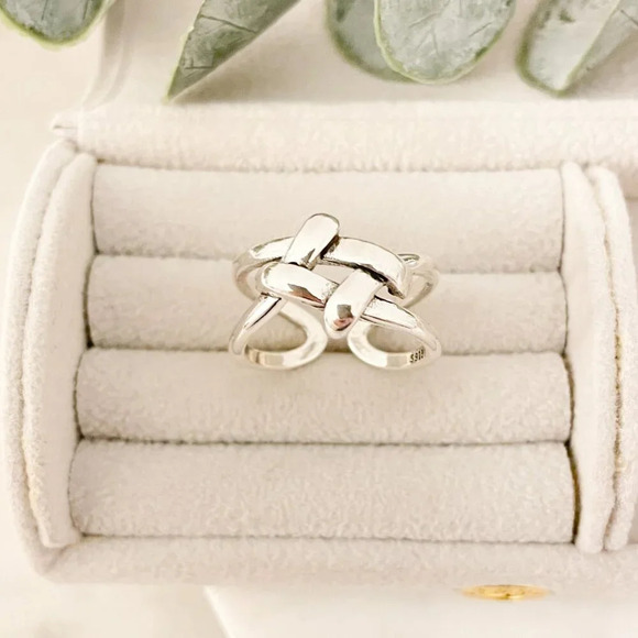 925 Sterling Silver Knot Ring Minimalist Dainty Ring Modern Geometric Ring - Picture 4 of 10